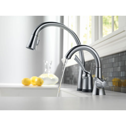 Delta Arctic Stainless Finish Pilar Collection Single Handle Pull Down Kitchen Faucet with Touch2O Technology and Beverage Faucet Package D028CR